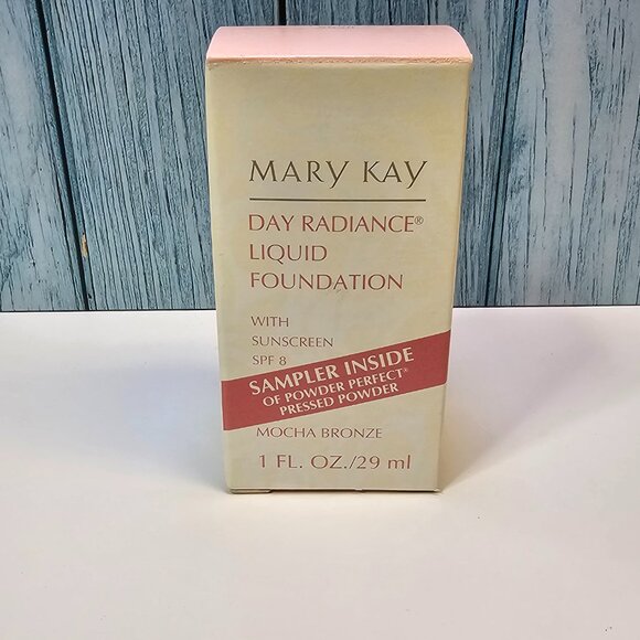 Mary Kay Day Radiance Liquid Foundation - Mocha Bronze #5858 - NIB Old Stock - Picture 5 of 8